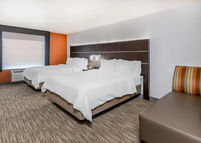 Holiday Inn Express & Suites - Colorado Springs Afa Northgate By Ihg